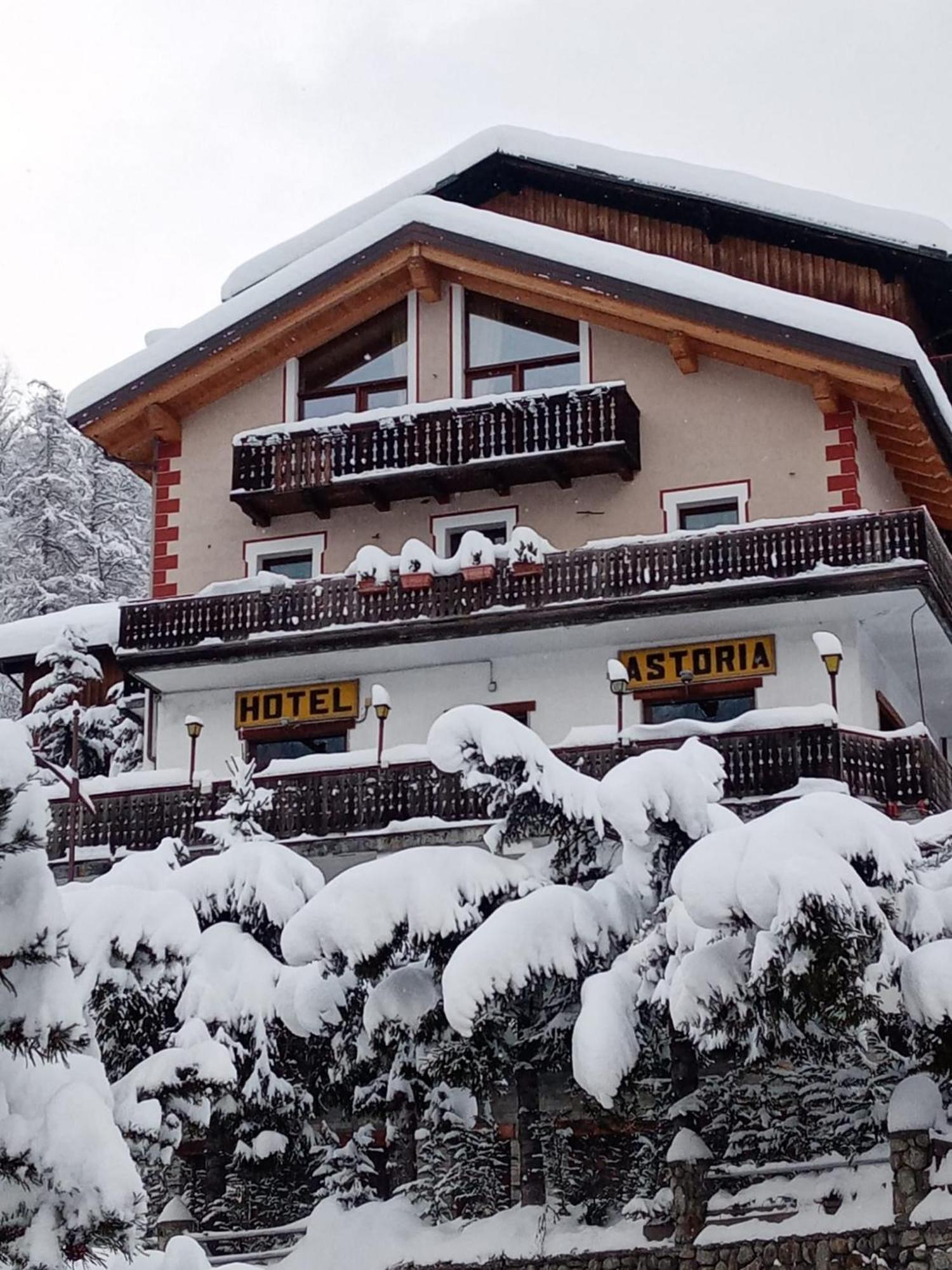 Hotel Astoria Courmayeur Buitenkant foto